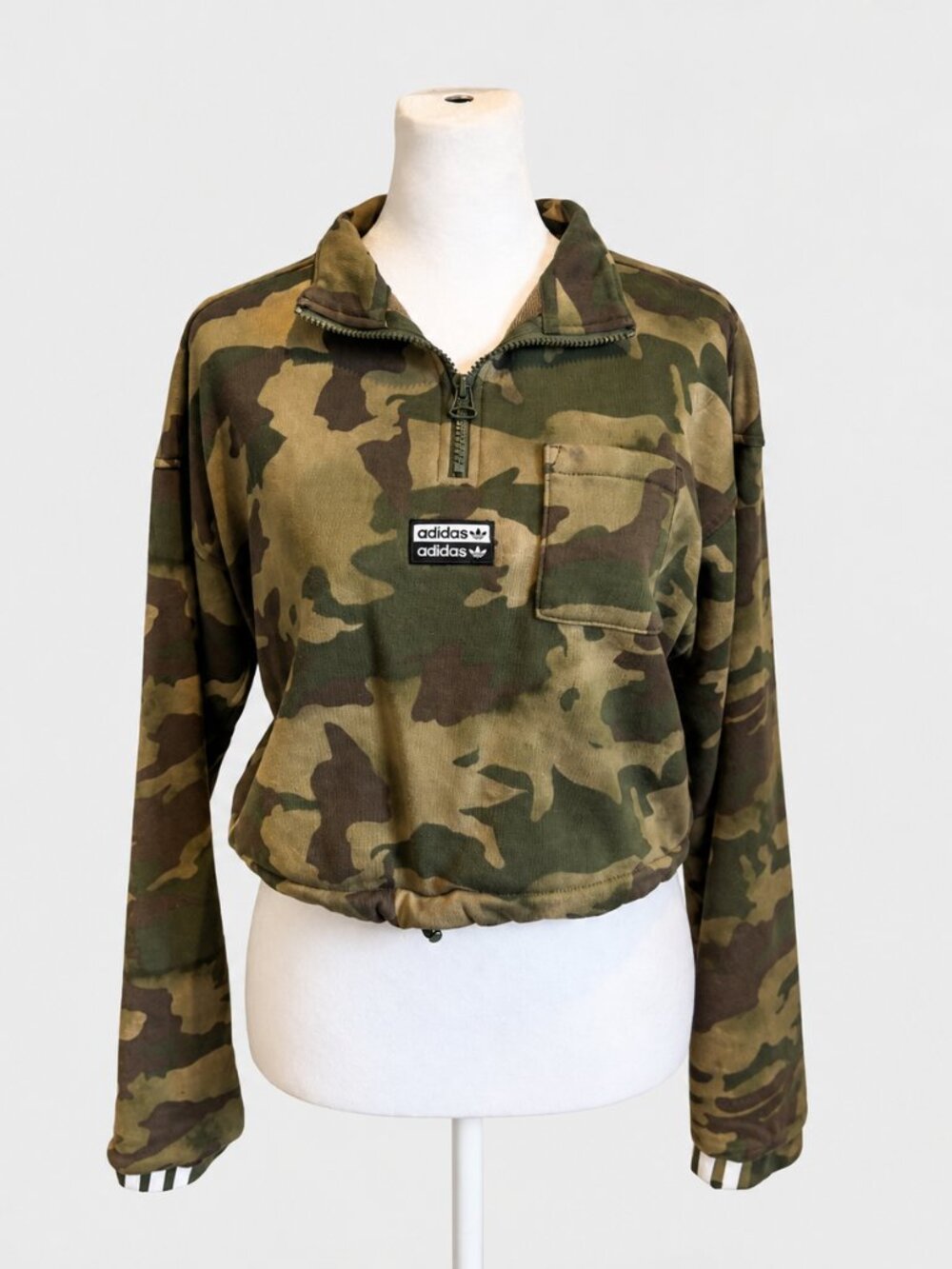 adidas Originals Camo Cropped Half Zip Sweatshirt Women’s Medium - Picture 2 of 5